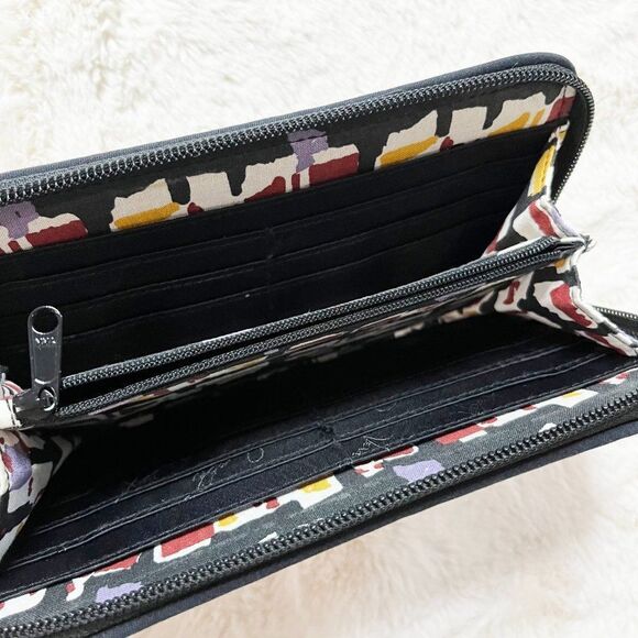 Vera Bradley Painted Feathers Retired Pattern Zip Around Wallet NWOT - Picture 9 of 13